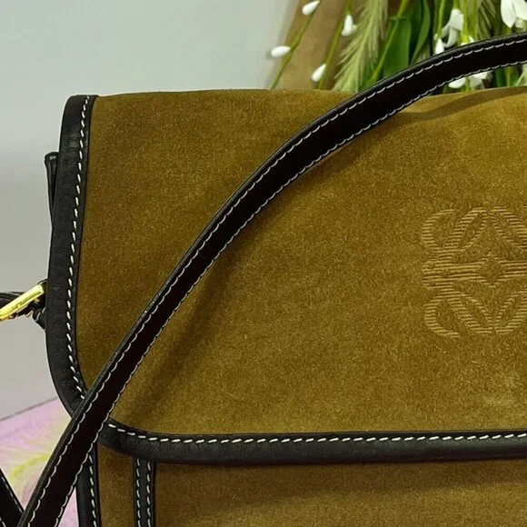 Loewe Olive and Black Crossbody Bag - Picture 4 of 15